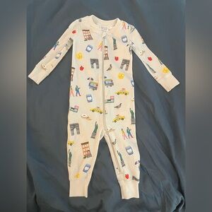 EUC Smaller Things Goodnight New York Infant Baby One Piece Romper Sz 6-12 Mon